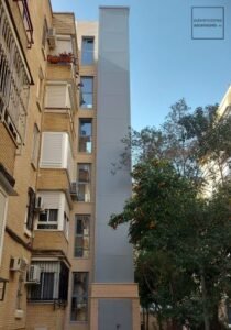Ascensor en Calle Samaniego 24 (Sevilla)
